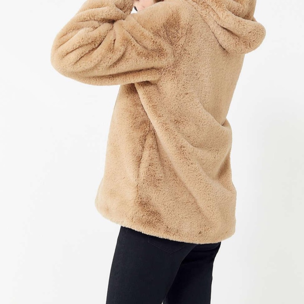 Oversized Faux-Fur Jacket - Picture 2 of 5